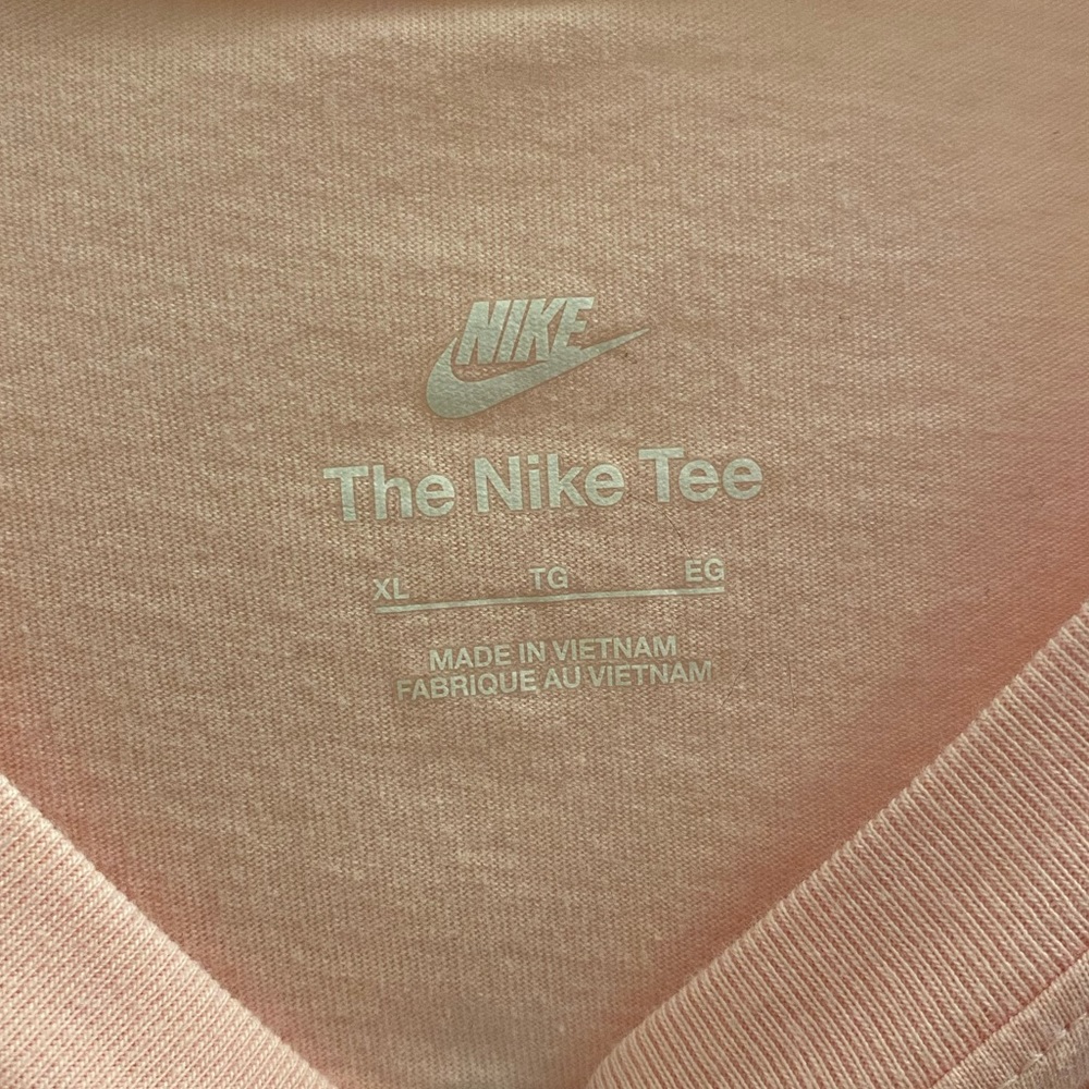 Nike T - Picture 3 of 4